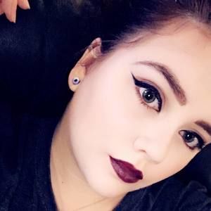 Meet your Posher, Lori-anne